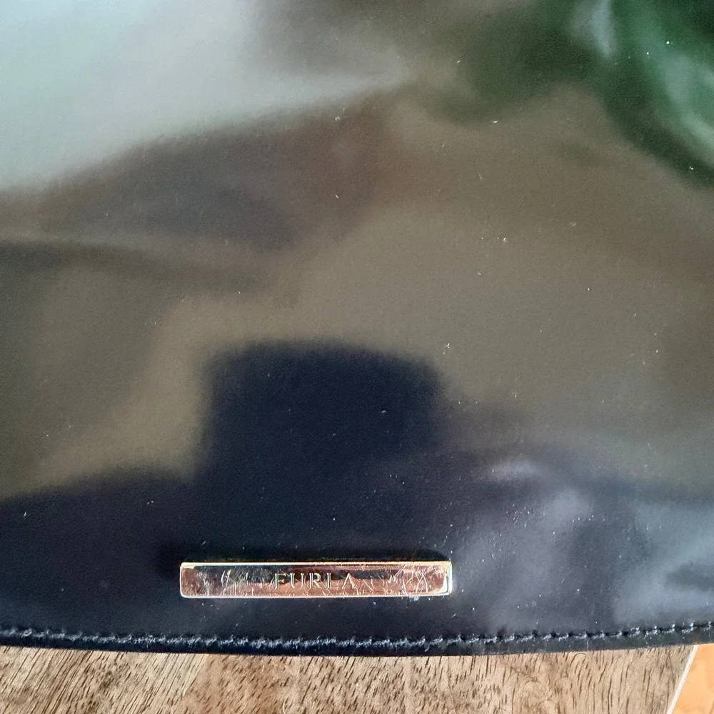 Vintage Furla Shoulder Bag‎ Black Patent Leather Made in Italy Y2K Minimalist